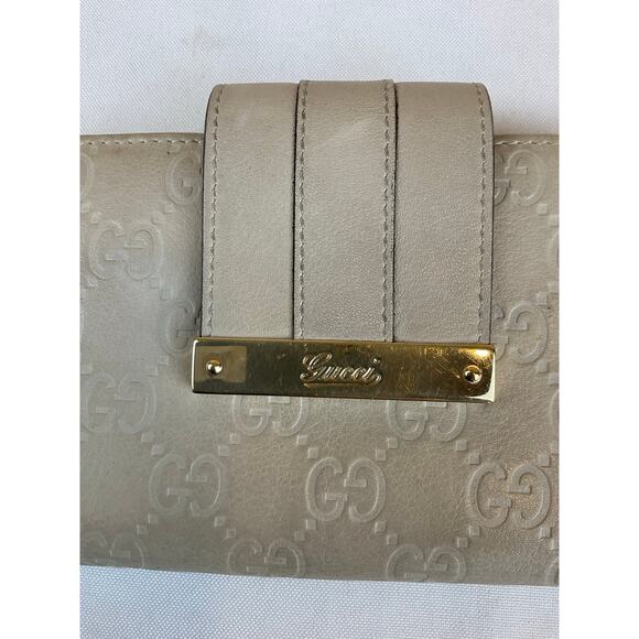 Gucci Cream Leather Logo Wallet, about 7 x 4"- SN 181668-0959 - Picture 3 of 6